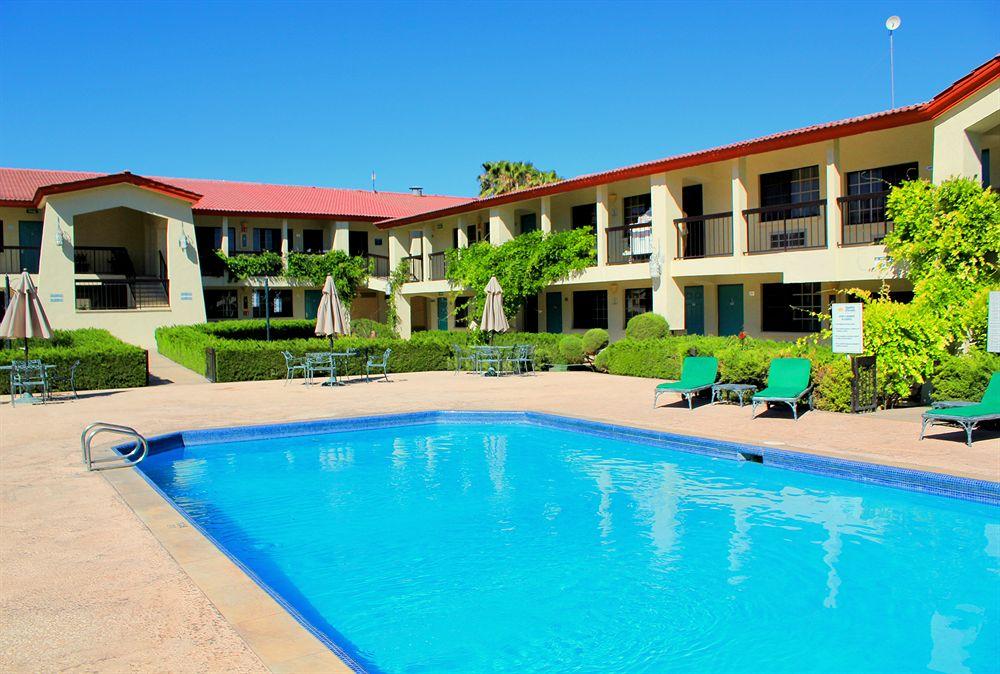 Quinta Dorada Hotel & Suites Saltillo Kültér fotó
