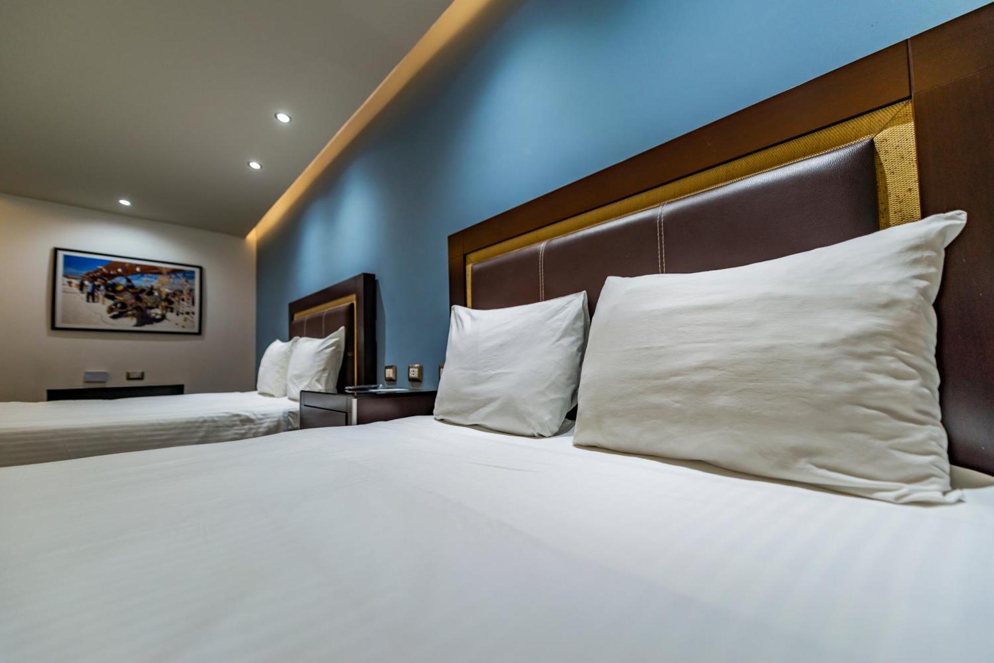 Quinta Dorada Hotel & Suites Saltillo Kültér fotó