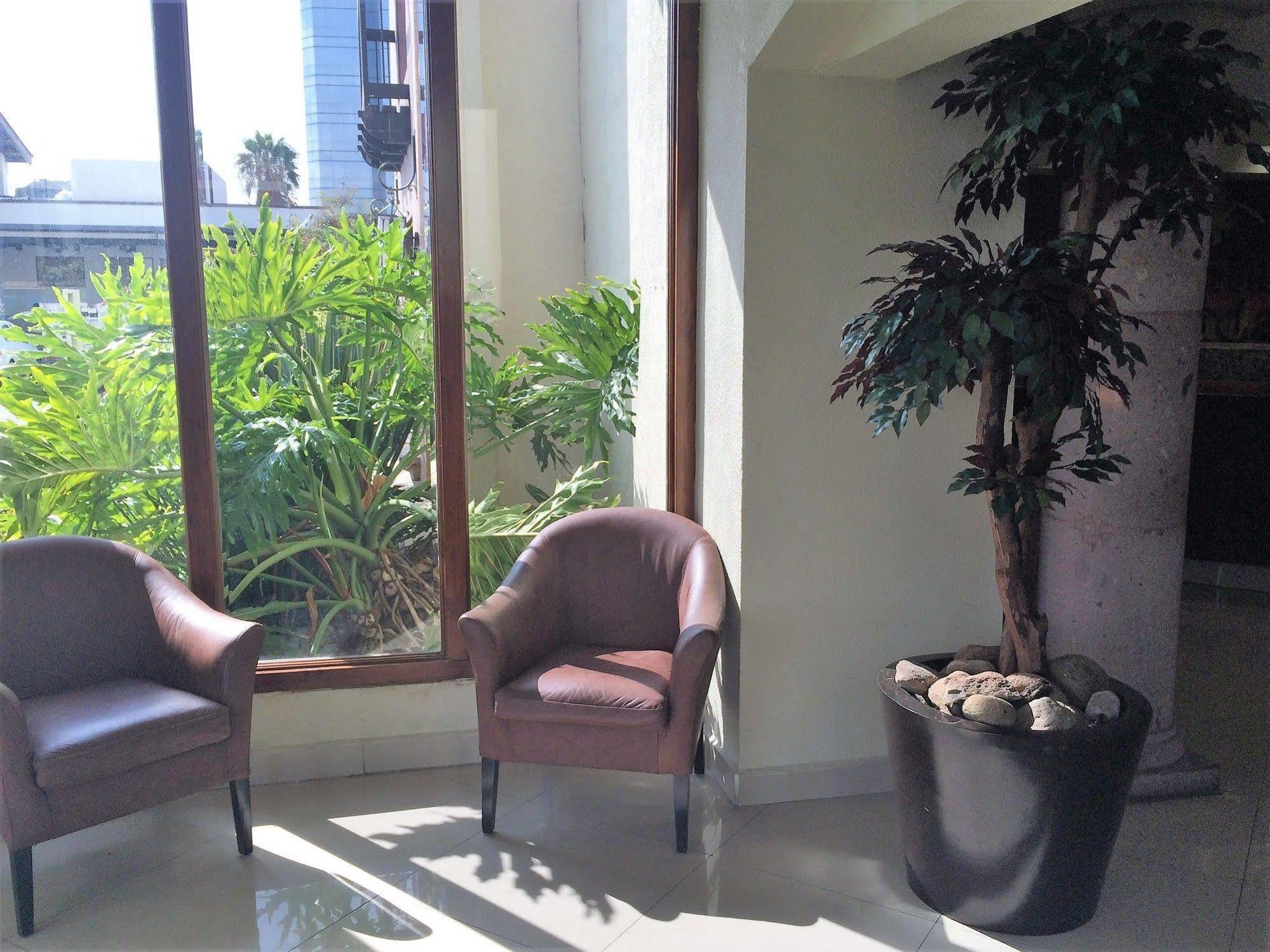 Quinta Dorada Hotel & Suites Saltillo Kültér fotó